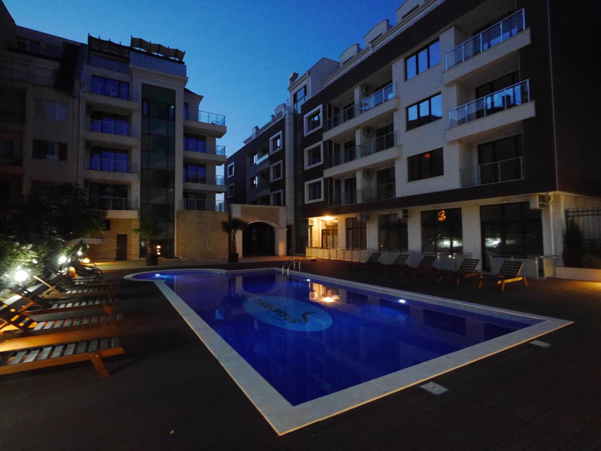 Apart-Hotel Panorama Sea Lux Primorsko Exterior photo